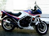 1985 Honda VF 500 F photo